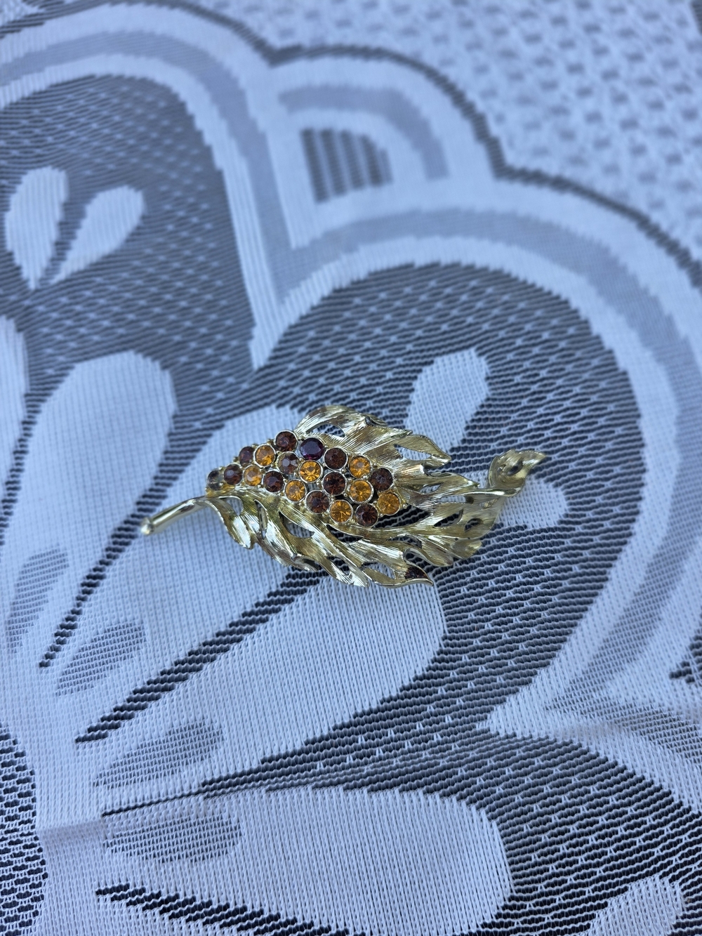 Vintage Gold-Tone Leaf Brooch with Amber and Garnet Crystals